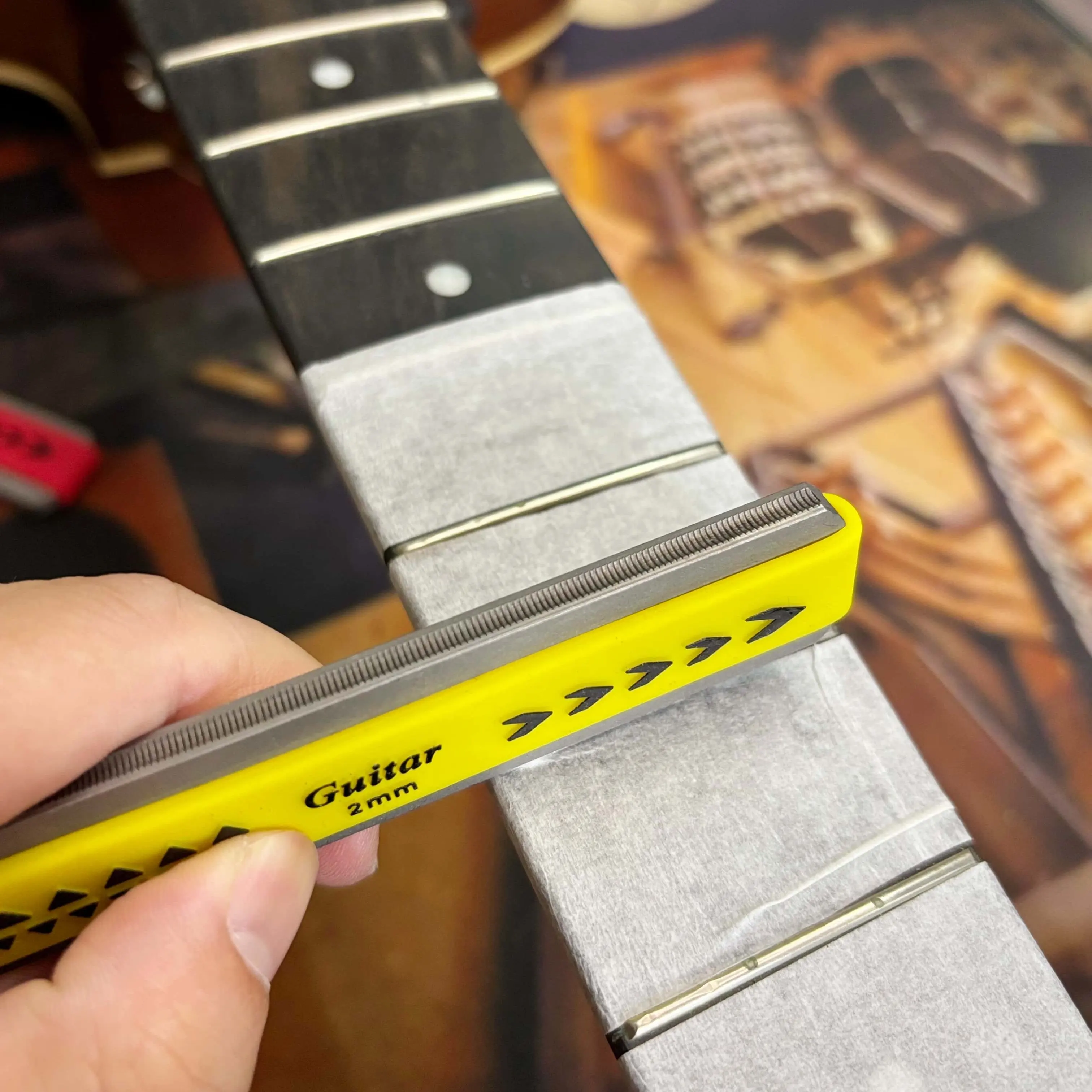 Musical Instrument With Strings - Lima per corone tasti per chitarra