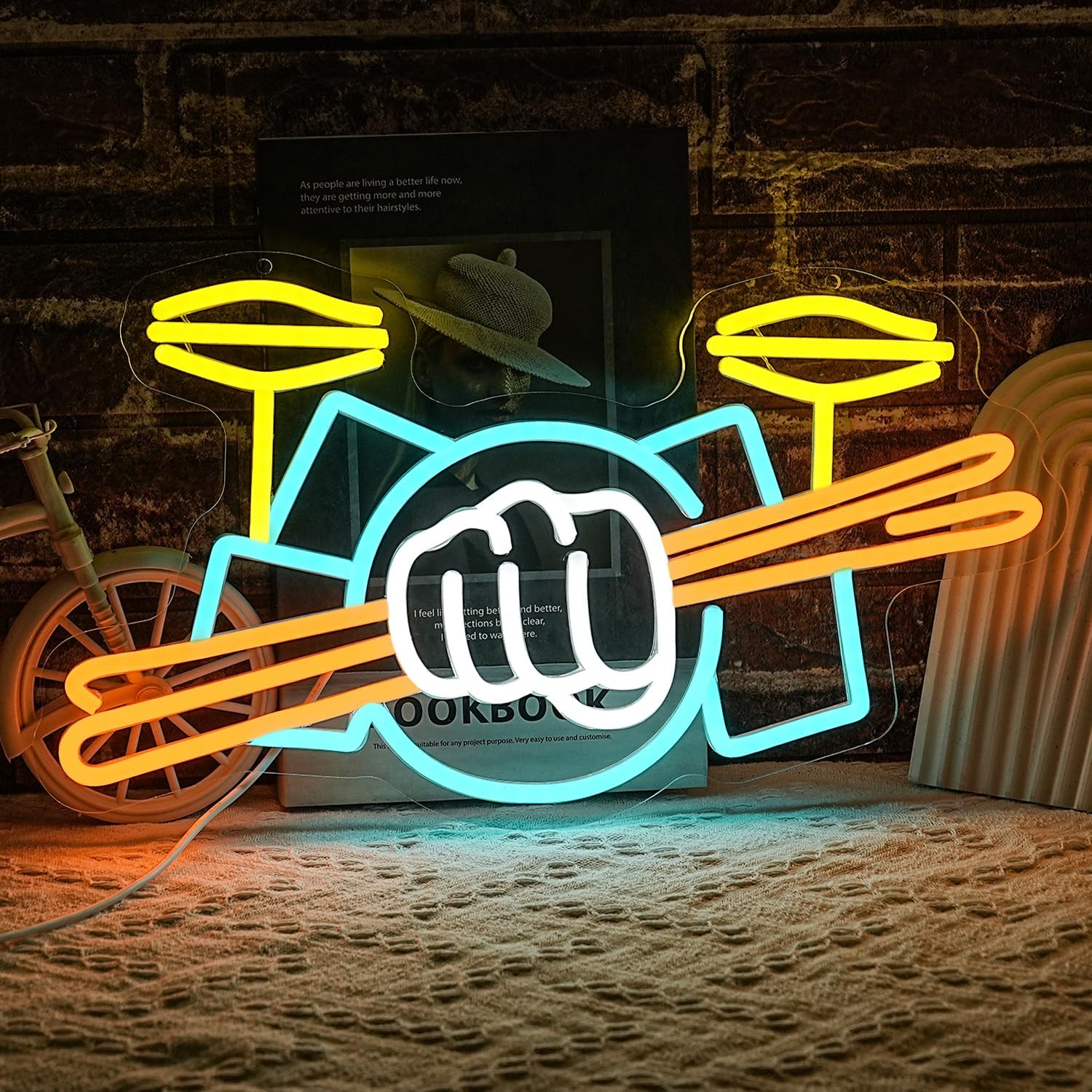 Musical Instrument With A - Insegna al Neon a Forma di